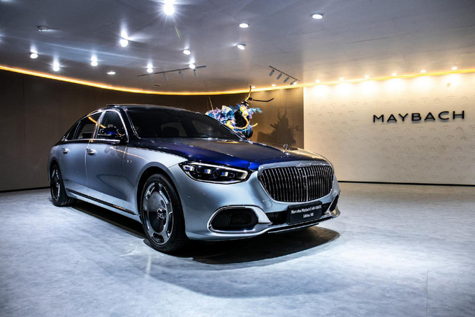 长春车展迈巴赫s680100周年纪念版上市售3998万