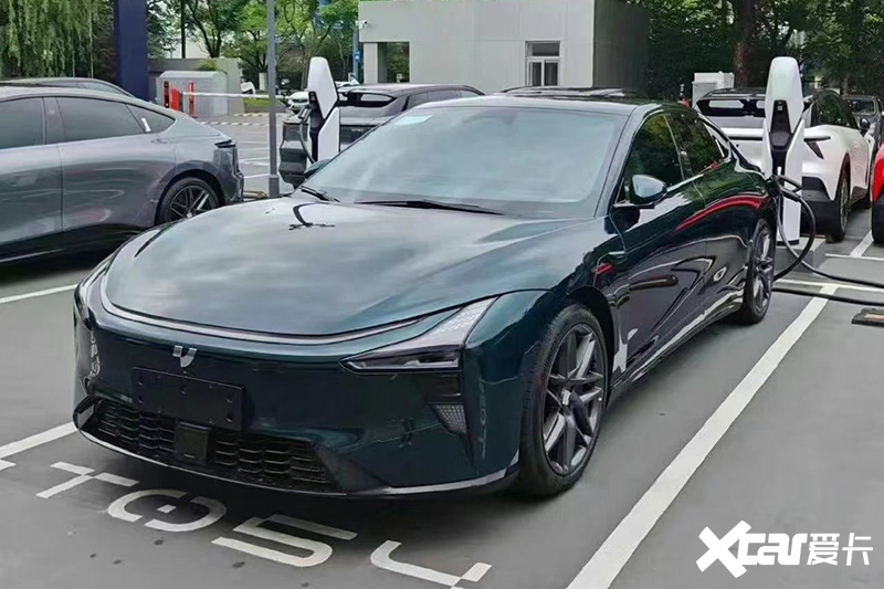 极越07到店体验中心9月17日上市卖20.99万-图3