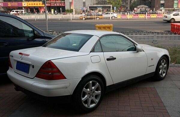 奔驰slk slk 230 kompressor 标准型 补充说明: 个人奔驰slk230 2