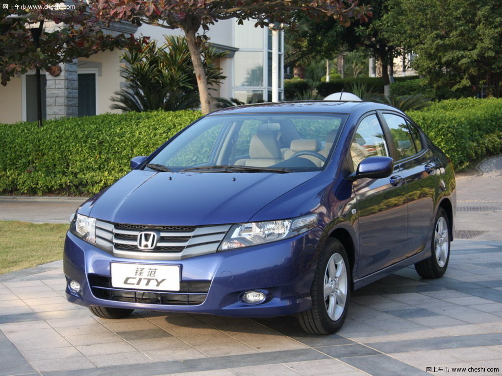 17款锋范保险杠多少钱 保险杠裂缝修复图片