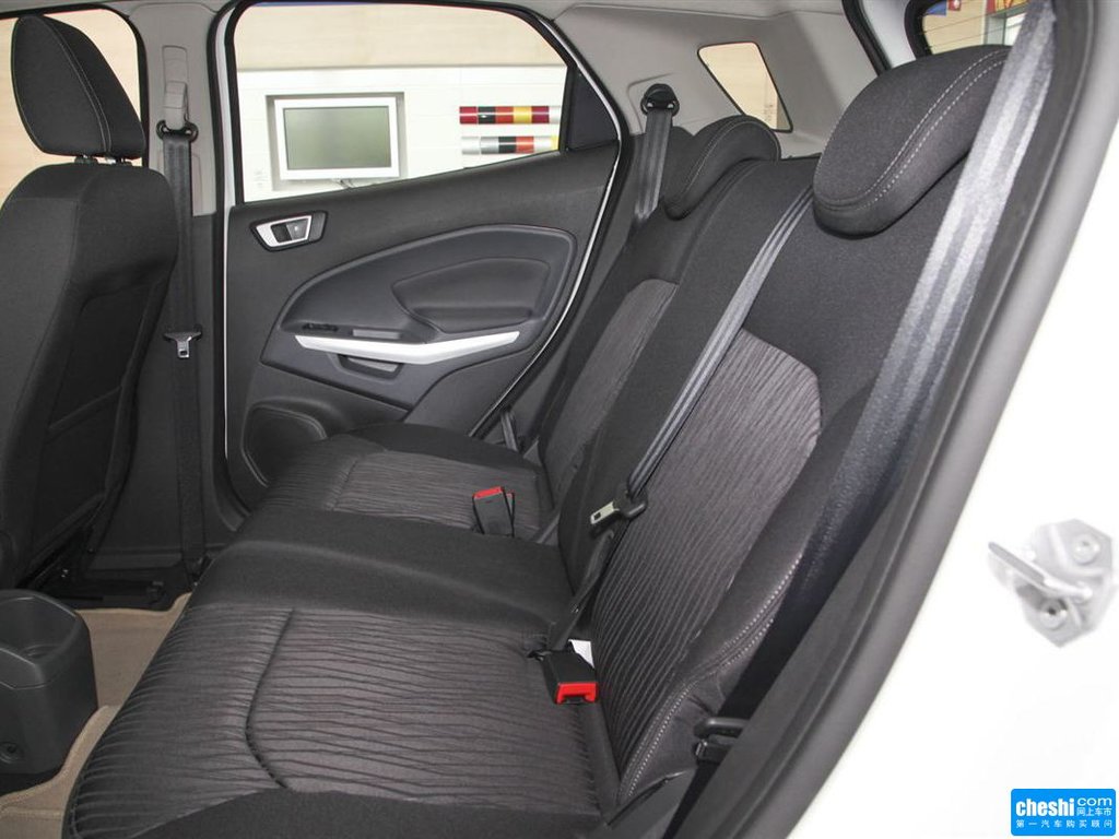 典雅白翼搏 2013款 1.5l dct尊贵型座椅空间图片(58/95)_网上车市