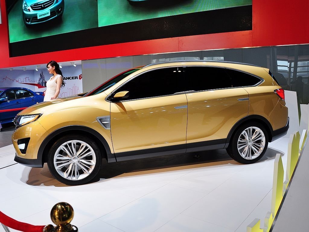 东南r7外观整体