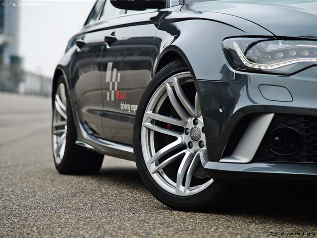 2015款 奥迪rs6活动