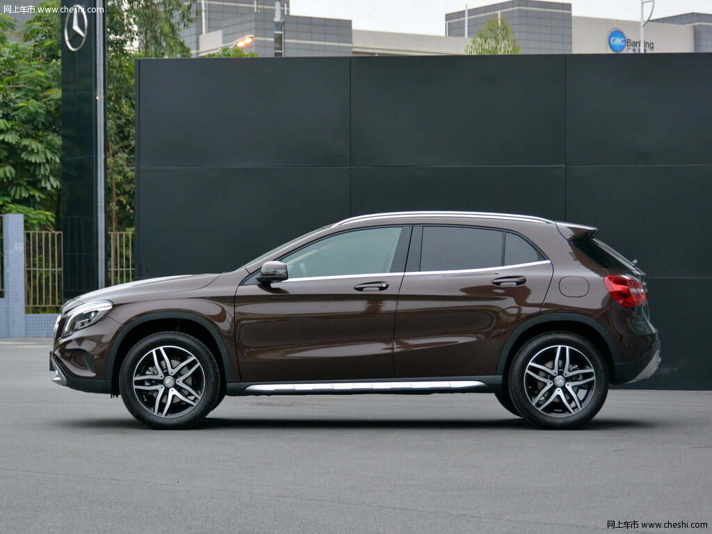 奔驰gla外观整体