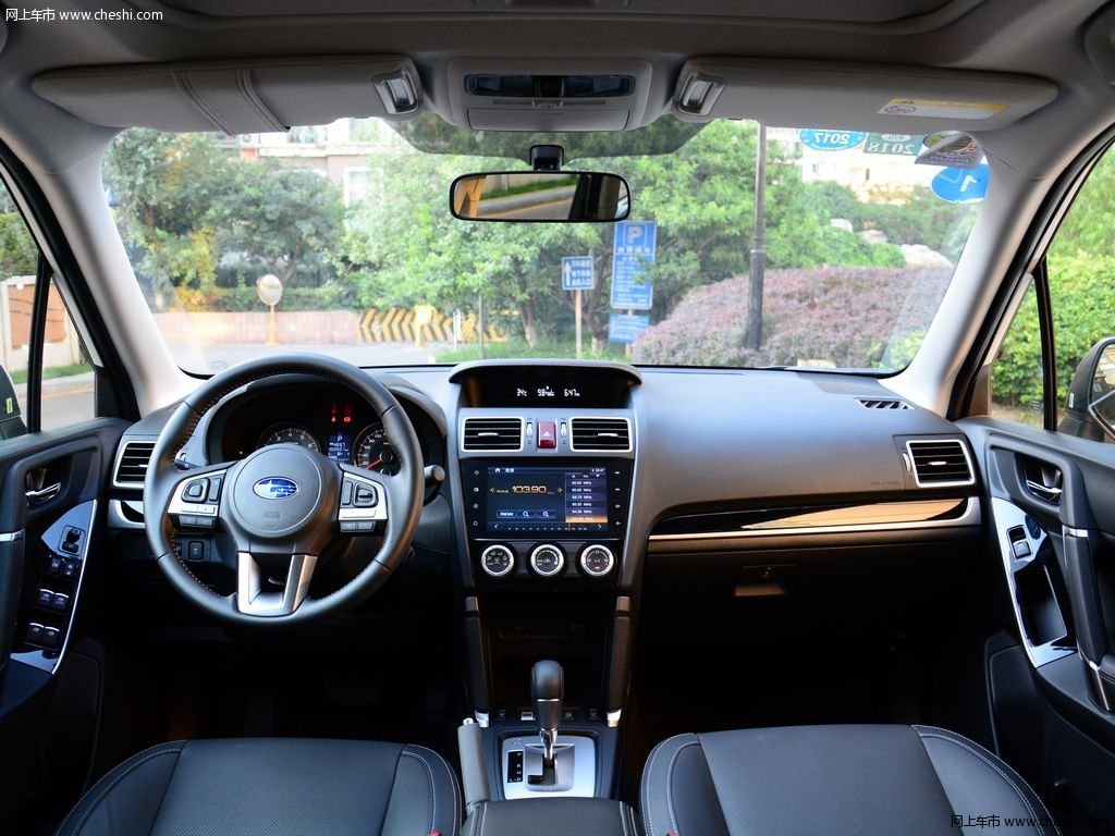 森林人 2016款 2.0i豪华导航版内饰中控图片(1/23)_网上车市