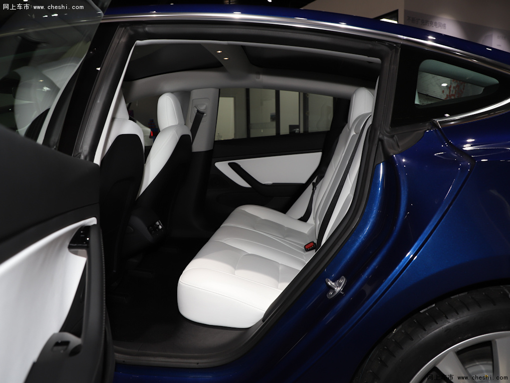 model 3 2020款 标准续航后驱升级版座椅空间图片(4/16)_网上车市