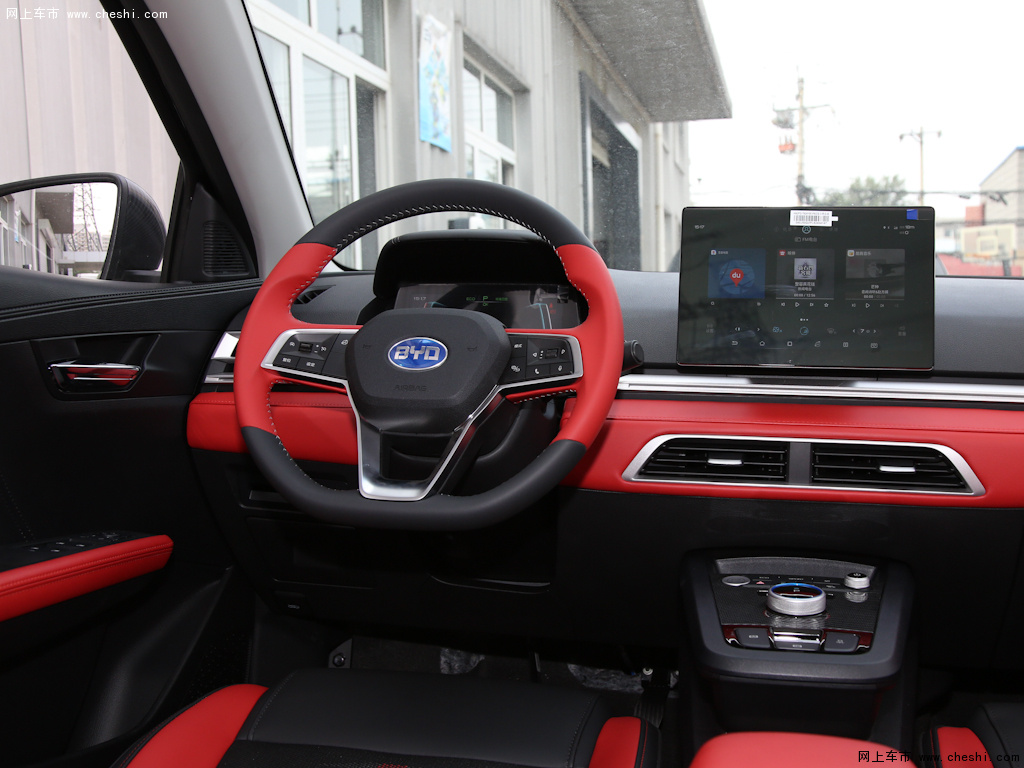 黑色比亚迪e2 2021款 升级版 高续航版尊贵型内饰中控图片(1/39)_网上