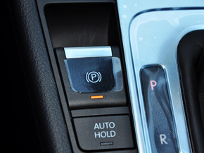 一汽-大众  2.0TSI 驻车制动器