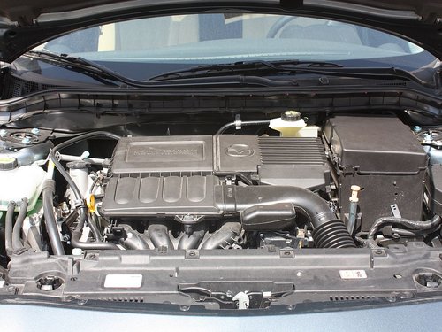 长安马自达 mazda3星骋 1.6 at 发动机局部特写