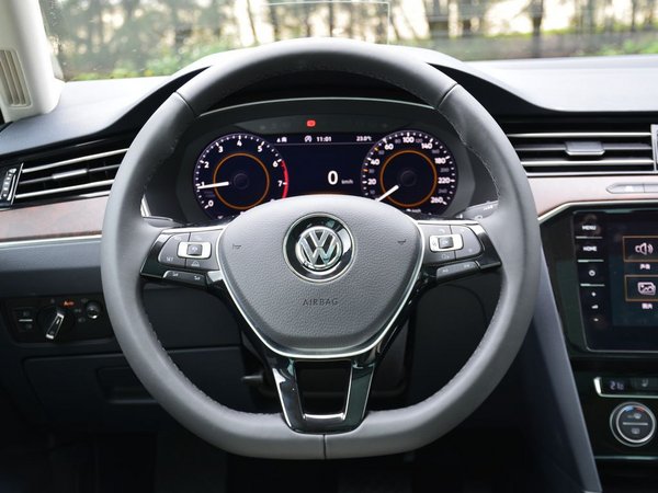 一汽-大众  380tsi dsg 方向盘