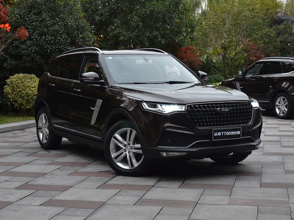 众泰t700售价1068万元起目前暂无优惠