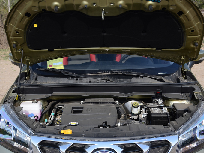 长安乘用车  1.5l 发动机舱