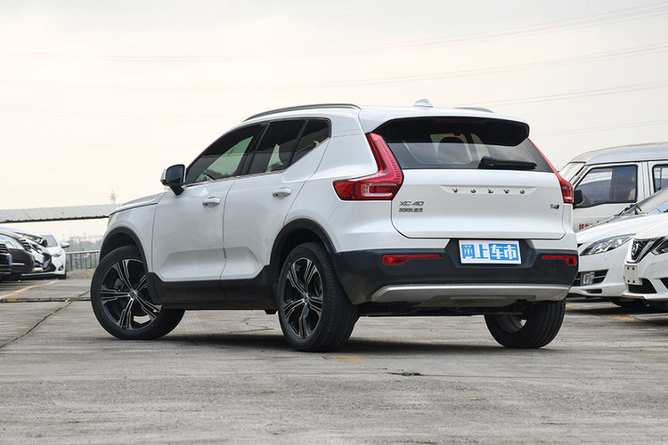 沃尔沃xc40 t4 2022款 四驱智远豪华版