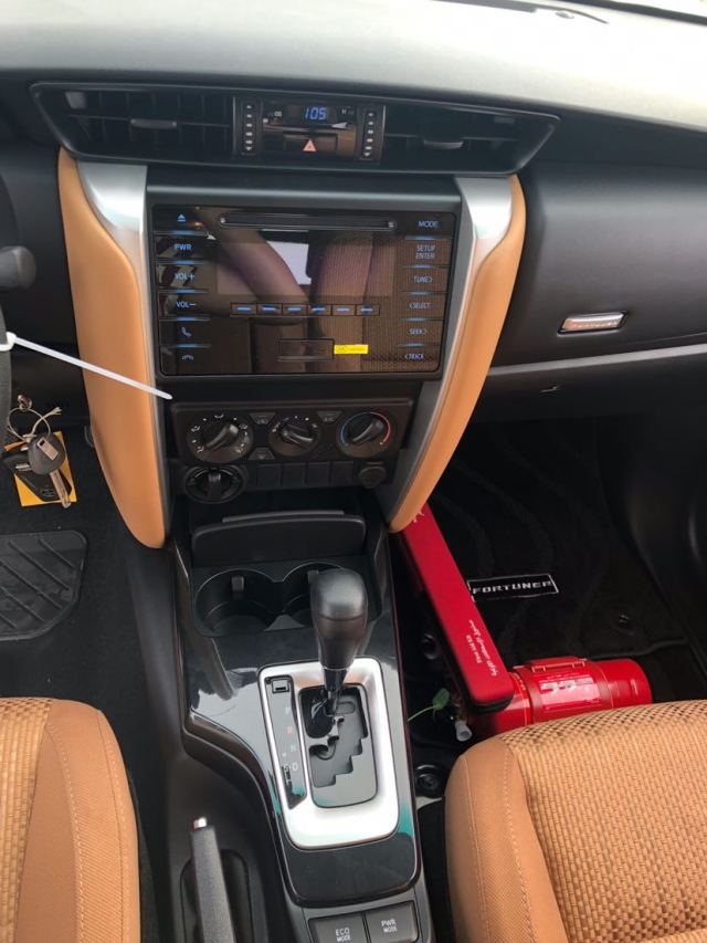 19款平行进口丰田穿越者27l优惠报价多少钱