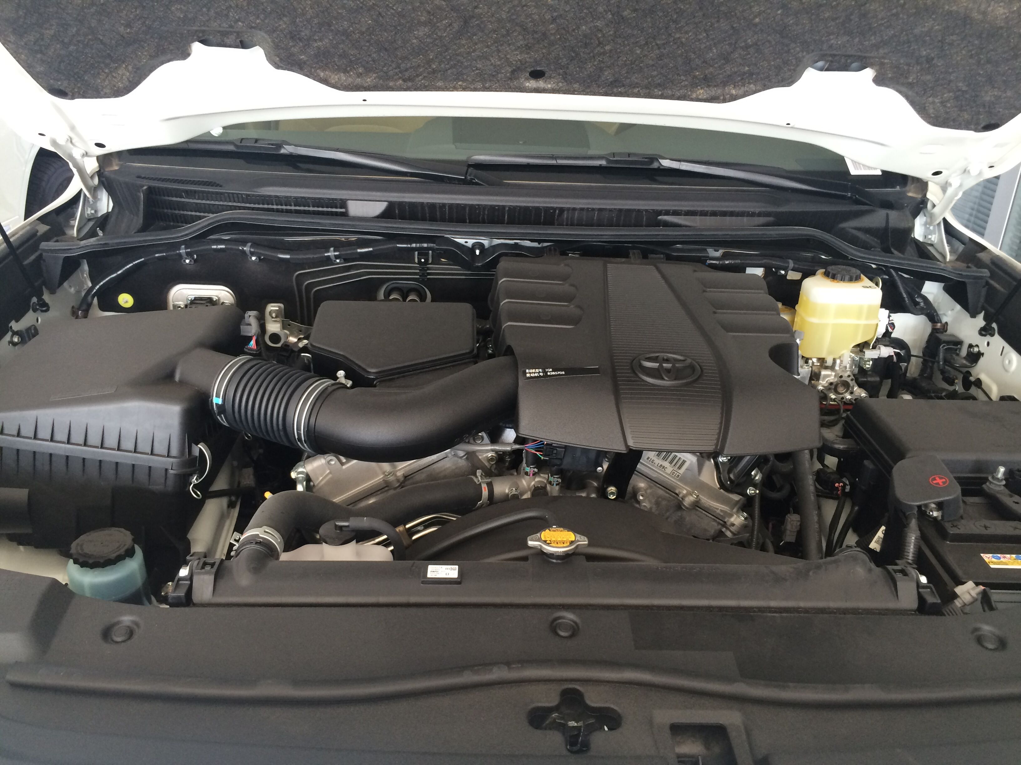 0l发动机动力储备很高,所以毫无压力,演绎舒适越野.