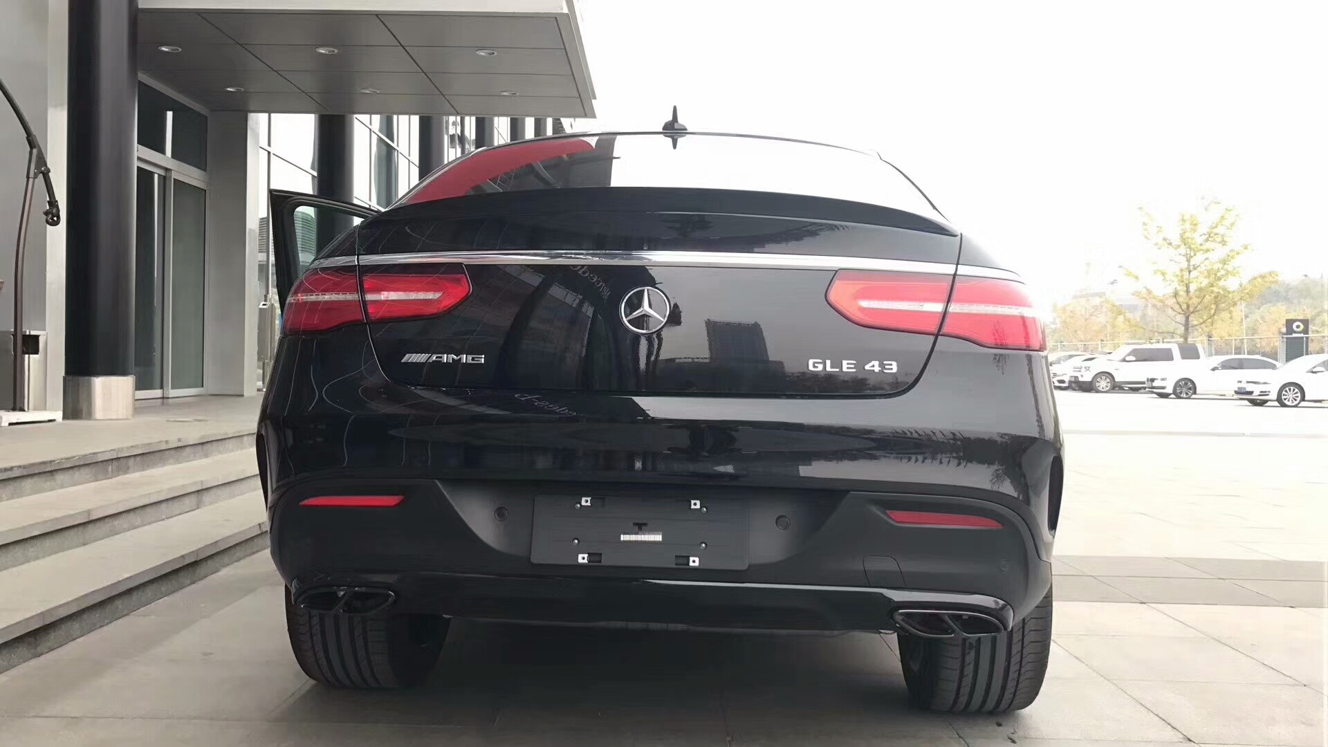 奔驰gle43 京奔驰4s店106.8及103.8报价