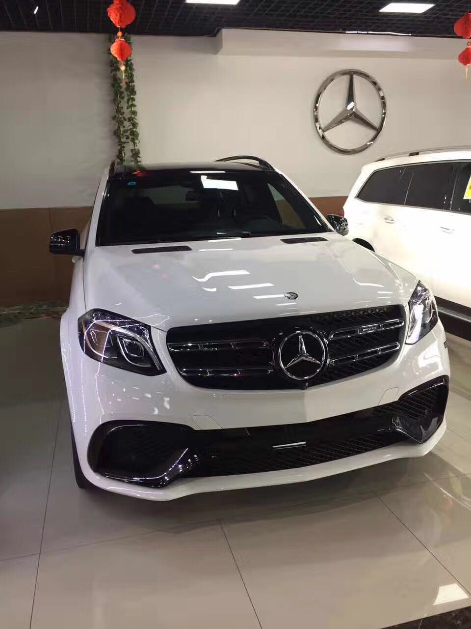 2017款奔弛gls63 amg7座suv白色现车特惠