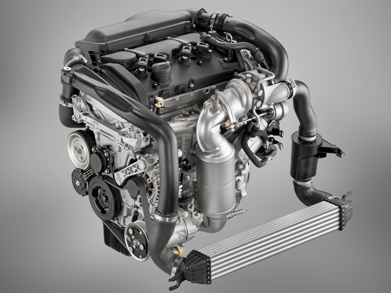 宝马集团两款发动机荣膺2014年发动机奖